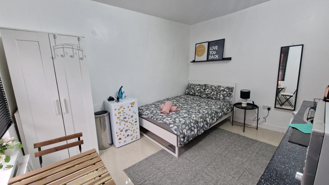 Small Cozy Studio Zone 1 לונדון מראה חיצוני תמונה